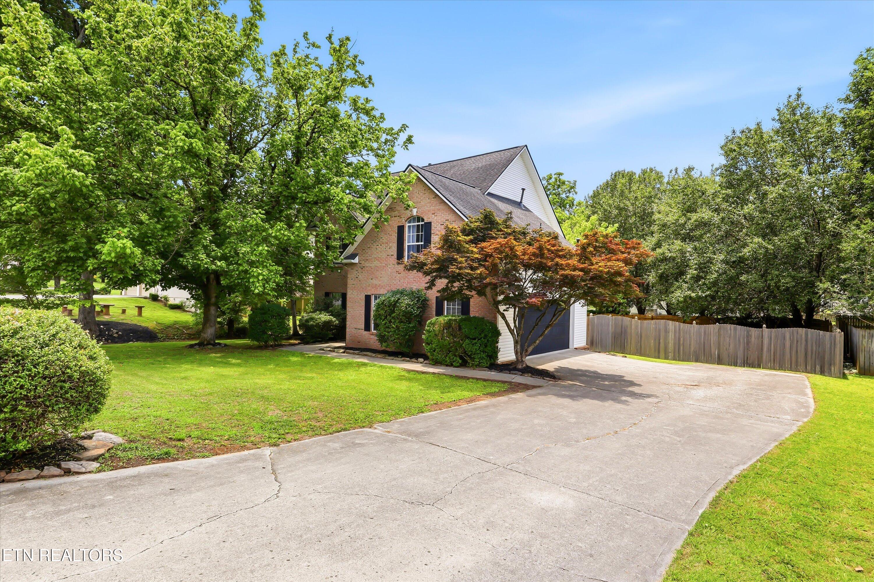 2376 Conners Creek Circle