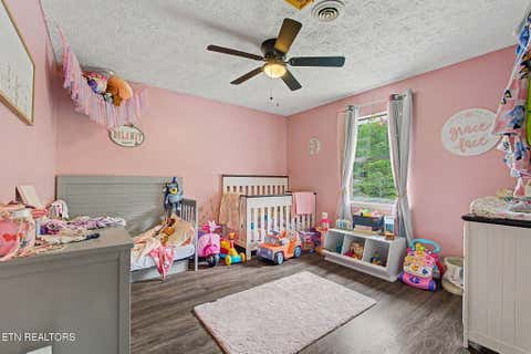 Tiny photo for 524 Pine Mountain Rd, Pigeon Forge, TN 37863 (MLS # 1350168)