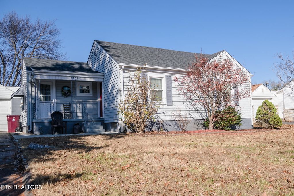 Photo of 1305 Grant St, Alcoa, TN 37701 (MLS # 1246907)