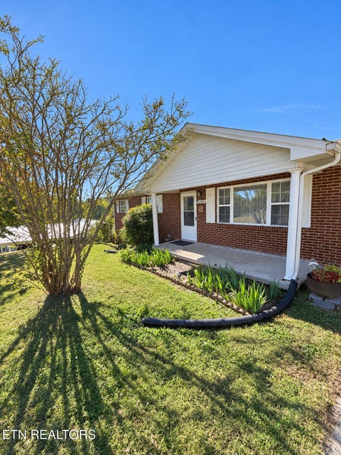 Tiny photo for 2024 Rose Drive, Tazewell, TN 37879 (MLS # 1359374)