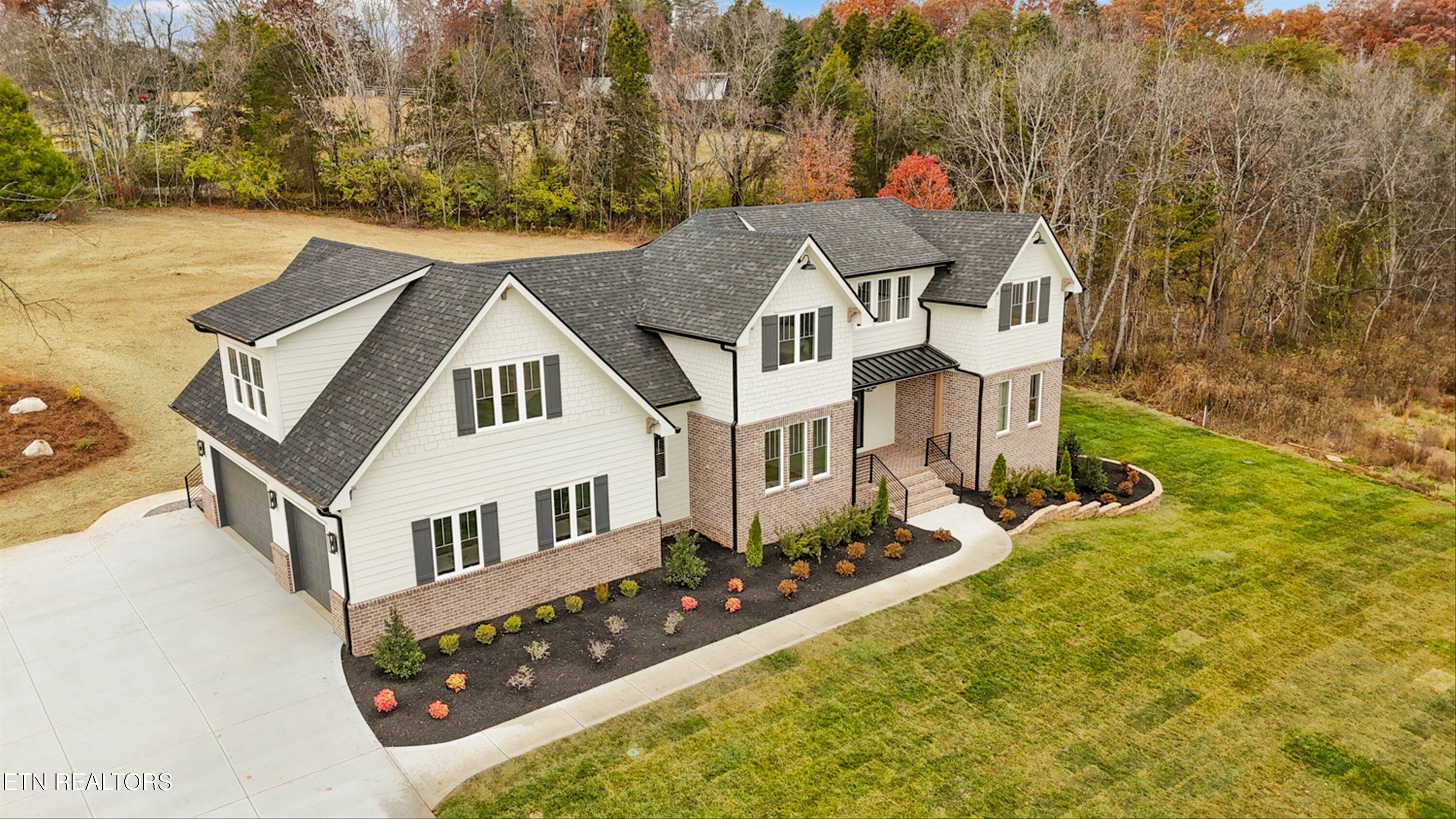 3817 Lakeside Estates Way