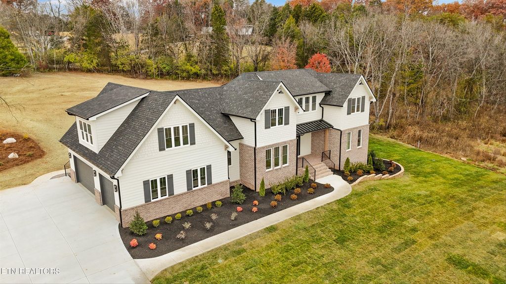 Photo of 3817 Lakeside Estates Way, Louisville, TN 37777 (MLS # 1320345)