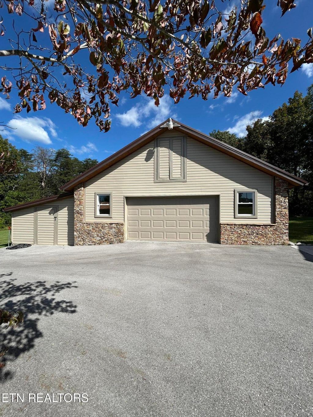 Photo of 148 York Rd, Crossville, TN 38555 (MLS # 1317459)