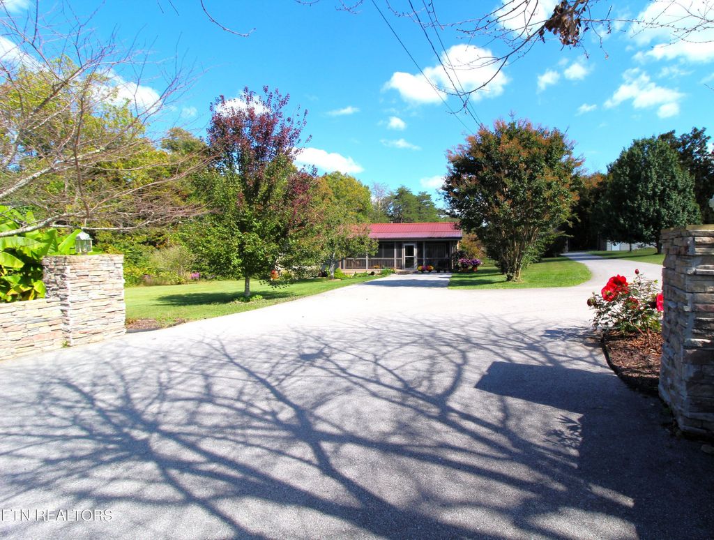 Photo of 148 York Rd, Crossville, TN 38555 (MLS # 1317459)