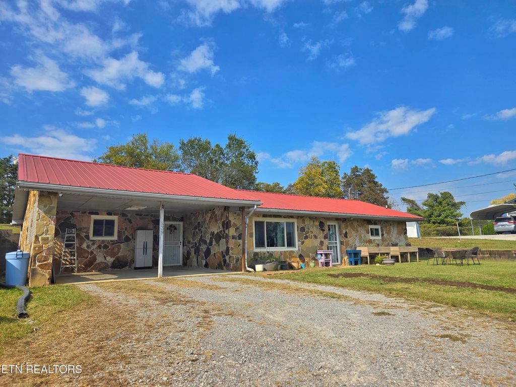 Photo of 539 Offutt Rd, Clinton, TN 37716 (MLS # 1319290)