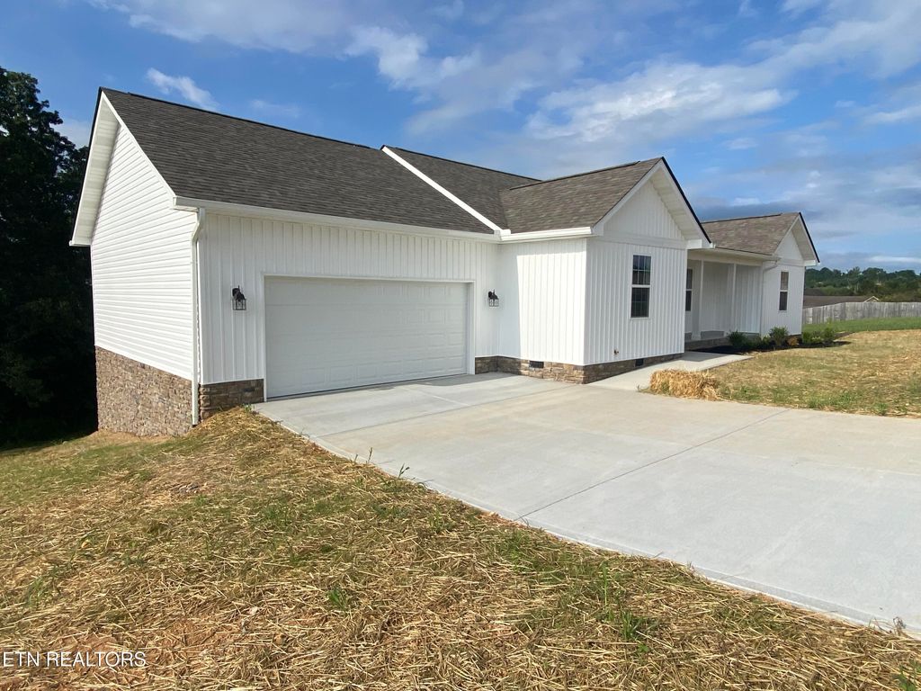Photo of 136 Dudley Lane Lane, Tazewell, TN 37879 (MLS # 1312967)