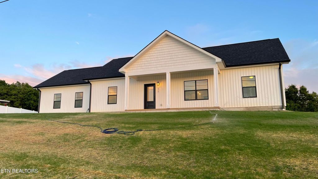 Photo of 679 Privet Drive, Dandridge, TN 37725 (MLS # 1341275)