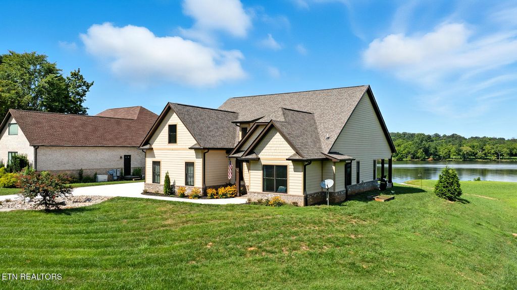 Photo of 659 Quiet River Lane, Loudon, TN 37774 (MLS # 1312657)