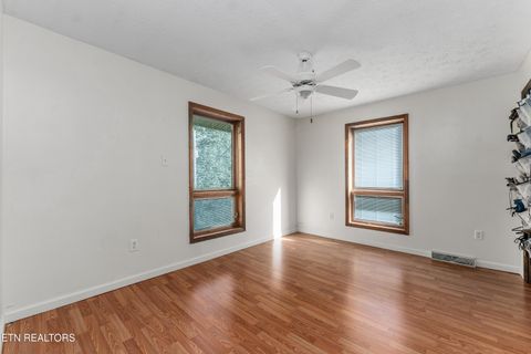 Tiny photo for 664 Oxford Rd, Jefferson City, TN 37760 (MLS # 1317094)