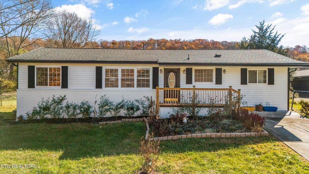 Photo of 4316 Felty Drive, Knoxville, TN 37918 (MLS # 1322305)