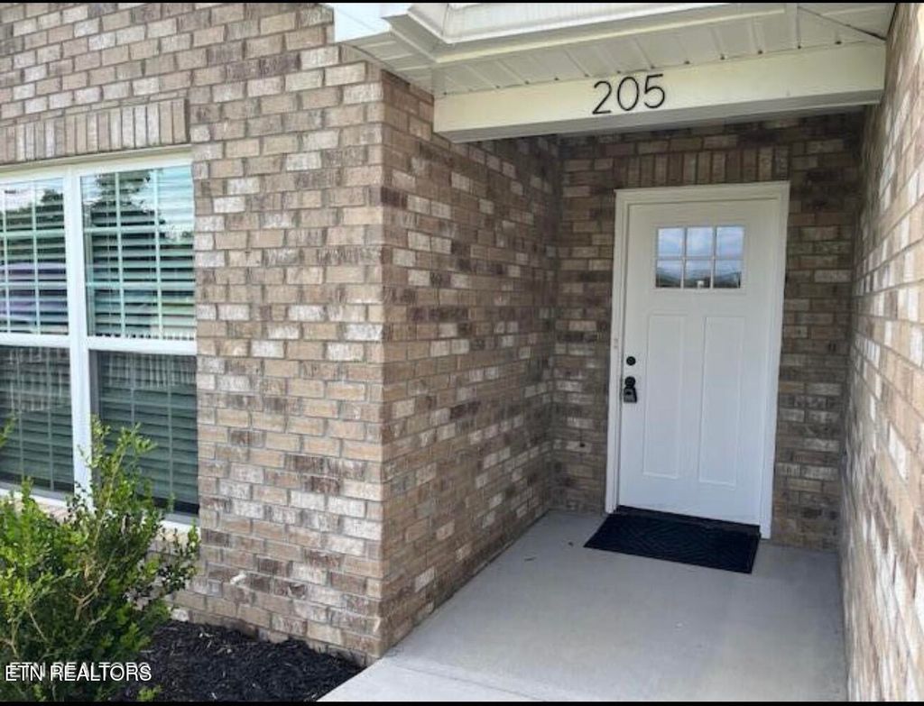 Photo of 205 Amerine Rd, Maryville, TN 37804 (MLS # 1329678)