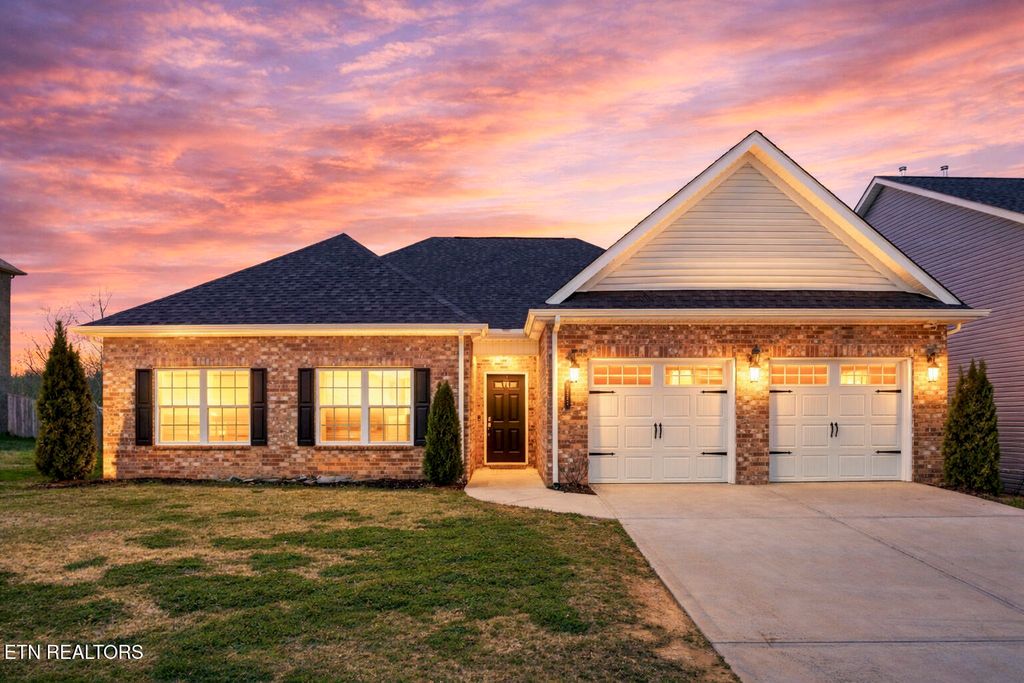 Photo of 1225 Paul Lankford Drive, Maryville, TN 37801 (MLS # 1333583)