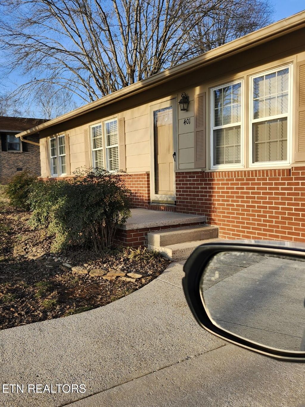 Photo of 401 Delozier Lane, Rockwood, TN 37854 (MLS # 1290275)