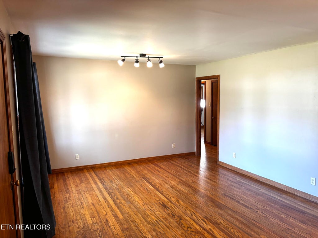 Photo of 4106 Woodlawn Pike, Knoxville, TN 37920 (MLS # 1354774)