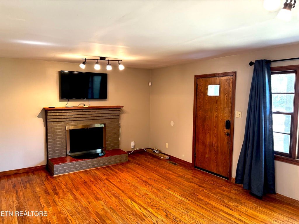 Photo of 4106 Woodlawn Pike, Knoxville, TN 37920 (MLS # 1354774)