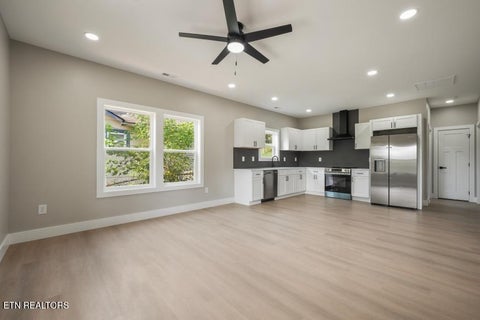 Tiny photo for 923 W Oak Hill Ave, Knoxville, TN 37921 (MLS # 1354640)