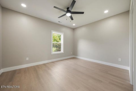 Tiny photo for 923 W Oak Hill Ave, Knoxville, TN 37921 (MLS # 1354640)
