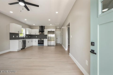 Tiny photo for 923 W Oak Hill Ave, Knoxville, TN 37921 (MLS # 1354640)