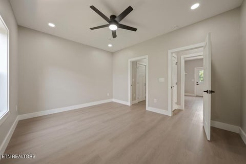 Tiny photo for 923 W Oak Hill Ave, Knoxville, TN 37921 (MLS # 1354640)