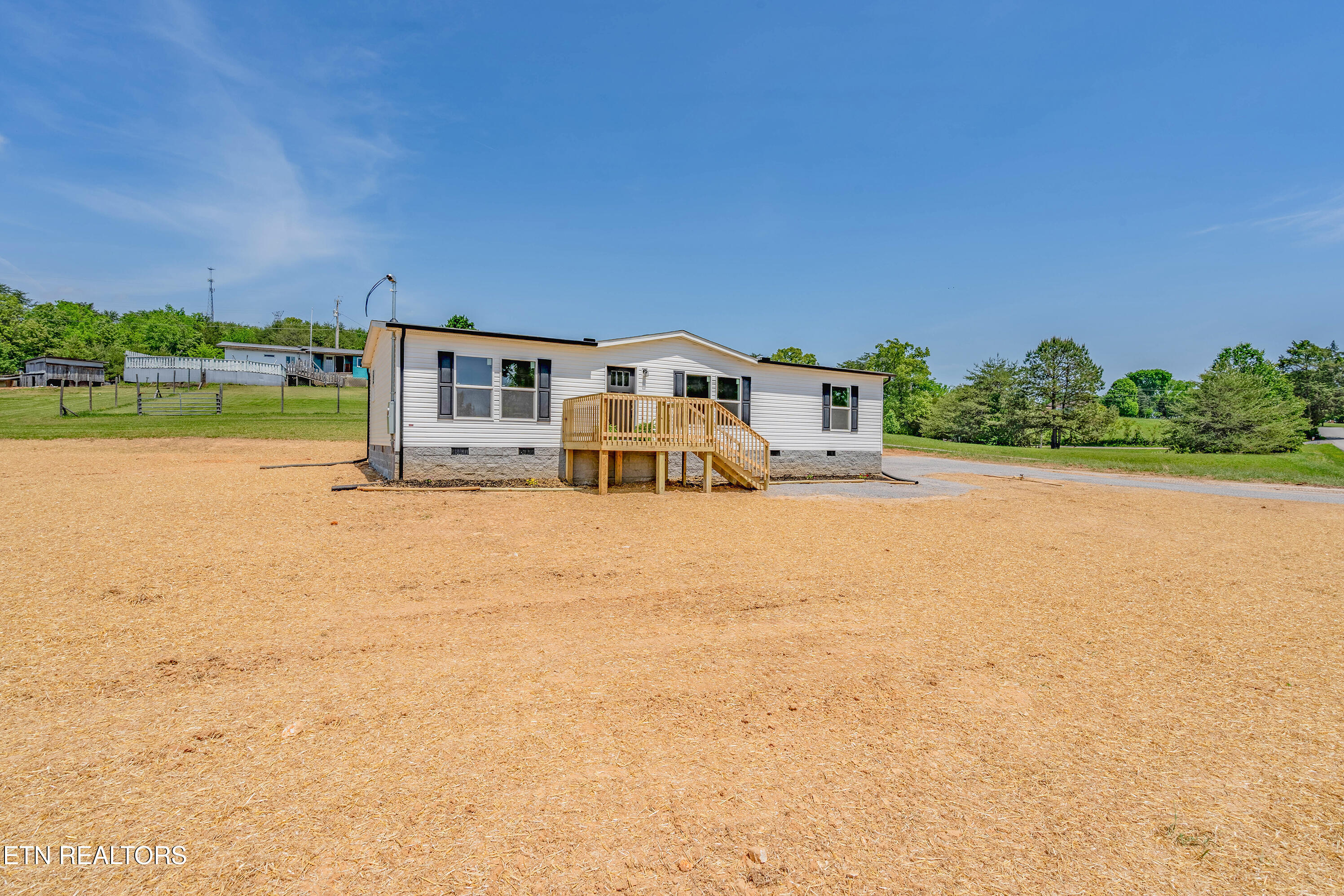 301 Foster Rd