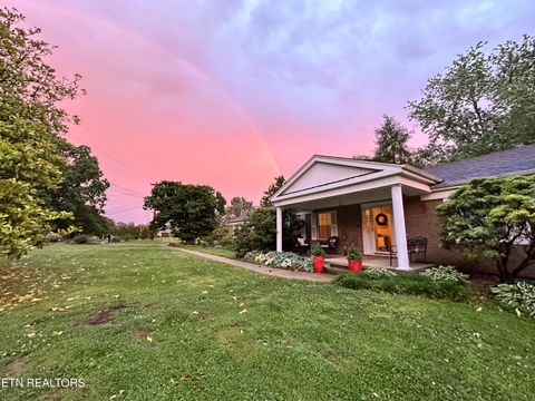 Photo of 829 Chateaugay Rd, Knoxville, TN 37923 (MLS # 1325749)