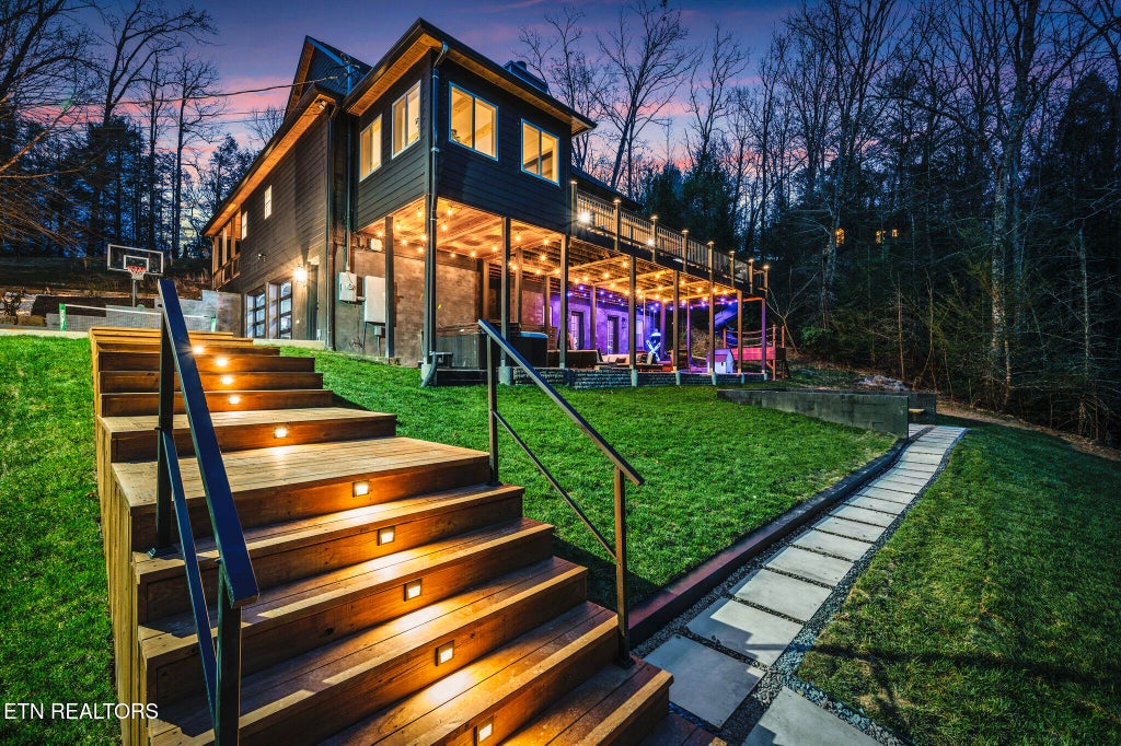 Photo of 2210 Woodcock Tr, Sevierville, TN 37876 (MLS # 1349338)