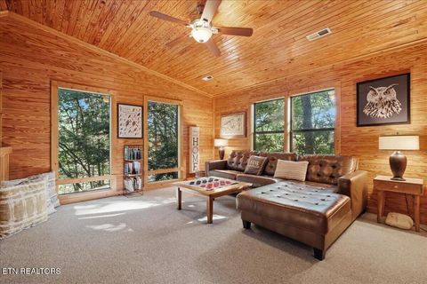 Tiny photo for 739 Stonegate Way, Townsend, TN 37882 (MLS # 1347697)