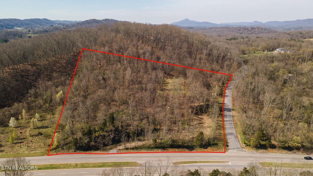 Photo of 1116 Moreland Drive, Kingsport, TN 37664 (MLS # 1335030)