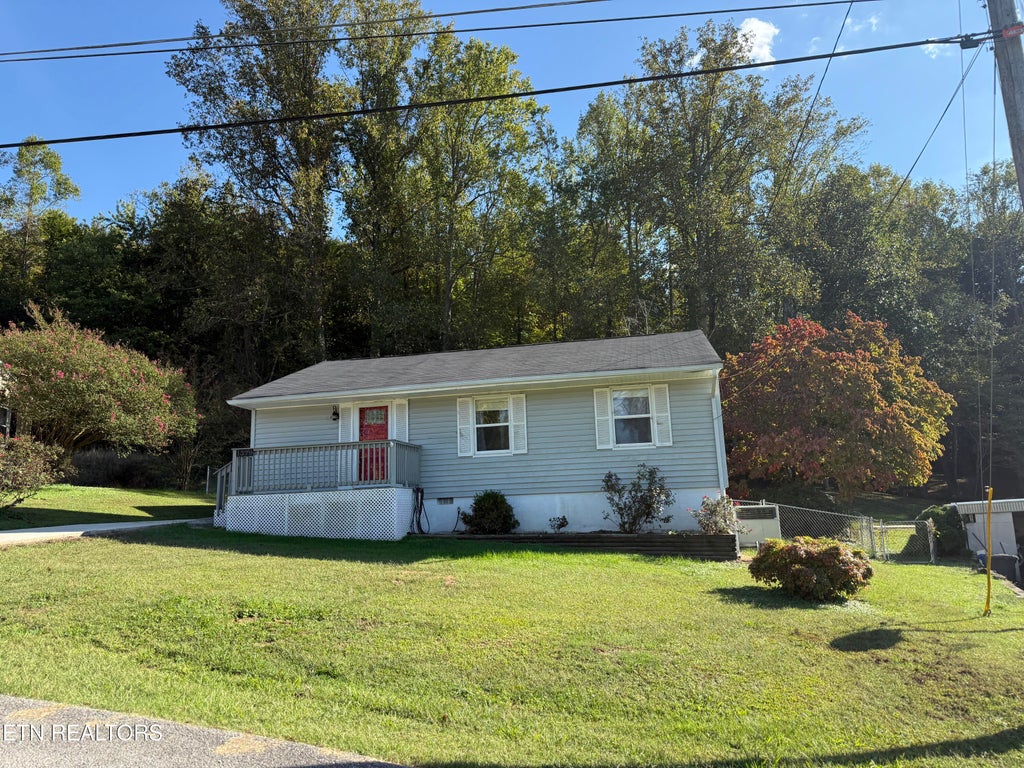 Photo of 1379 Byrd Circle, Kingston, TN 37763 (MLS # 1358280)