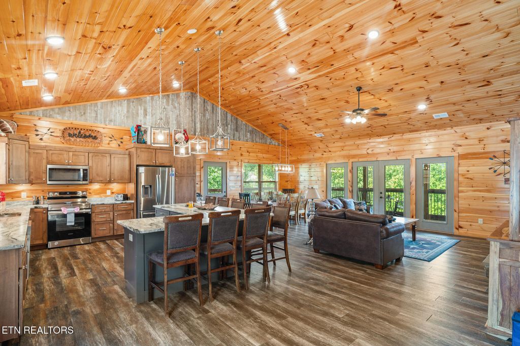 Photo of 1072 Village Loop Rd, Gatlinburg, TN 37738 (MLS # 1314804)