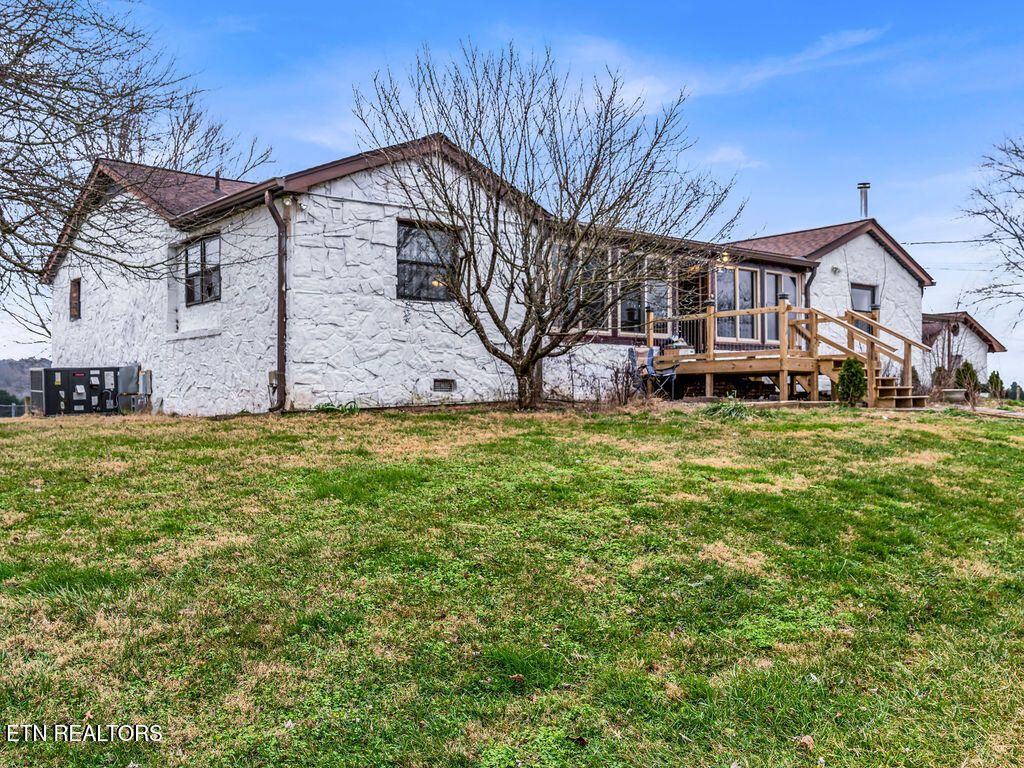 Photo of 10724 E Emory Rd, Luttrell, TN 37779 (MLS # 1325834)