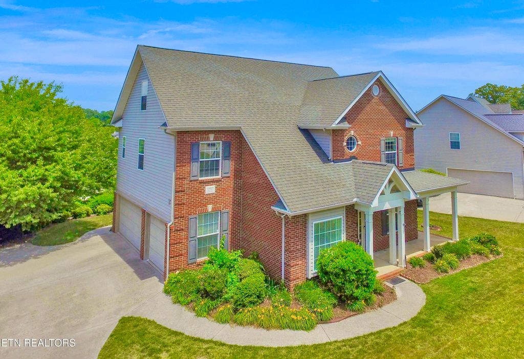 Photo of 12927 Meadow Pointe Lane, Knoxville, TN 37934 (MLS # 1331357)