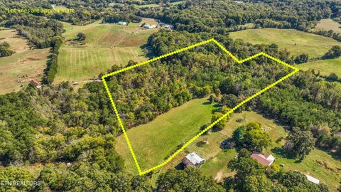 Tiny photo for 744 Rosewood Way, Dandridge, TN 37725 (MLS # 1359834)