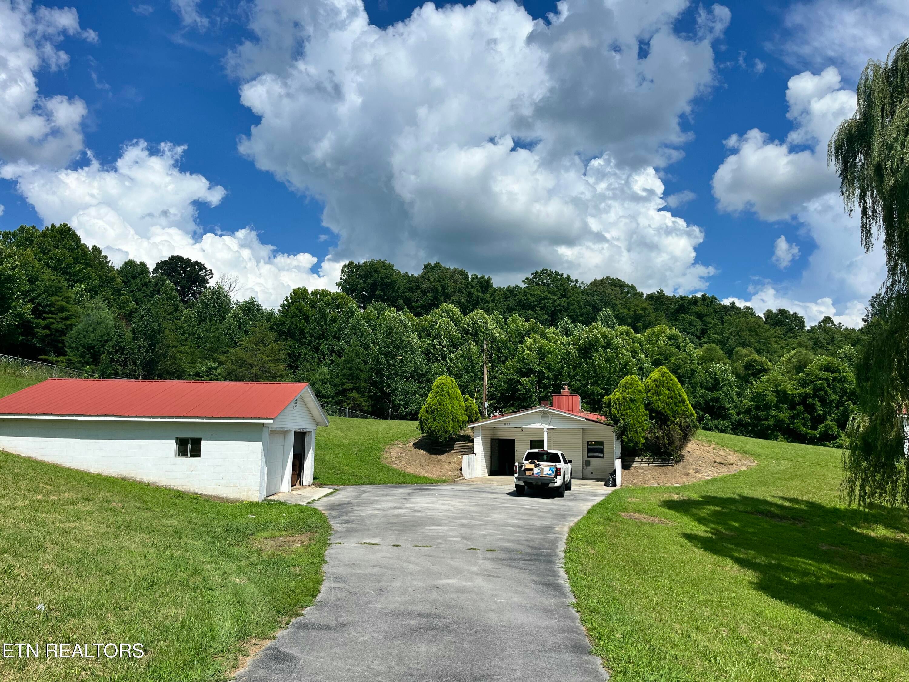 Photo 1 of 8 — 1803 Mountain View Rd, Robbins, TN 37852