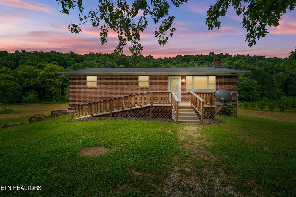 Photo of 2597 Hinds Creek Rd, Heiskell, TN 37754 (MLS # 1266839)