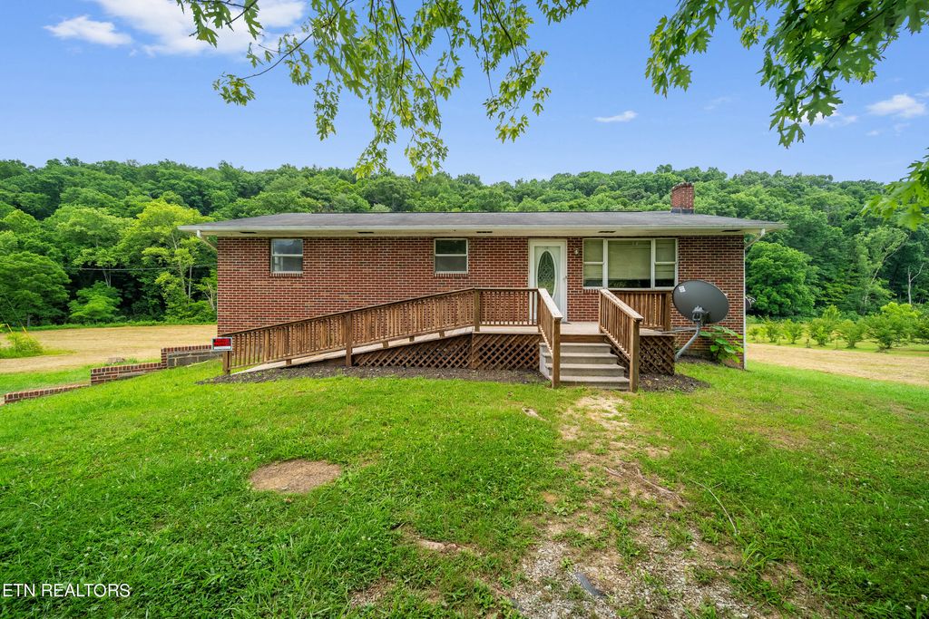 Photo of 2597 Hinds Creek Rd, Heiskell, TN 37754 (MLS # 1266839)