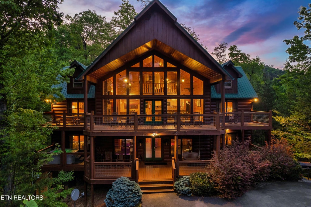 Photo of 1501 Turkey Valley Lane, Sevierville, TN 37862 (MLS # 1356481)