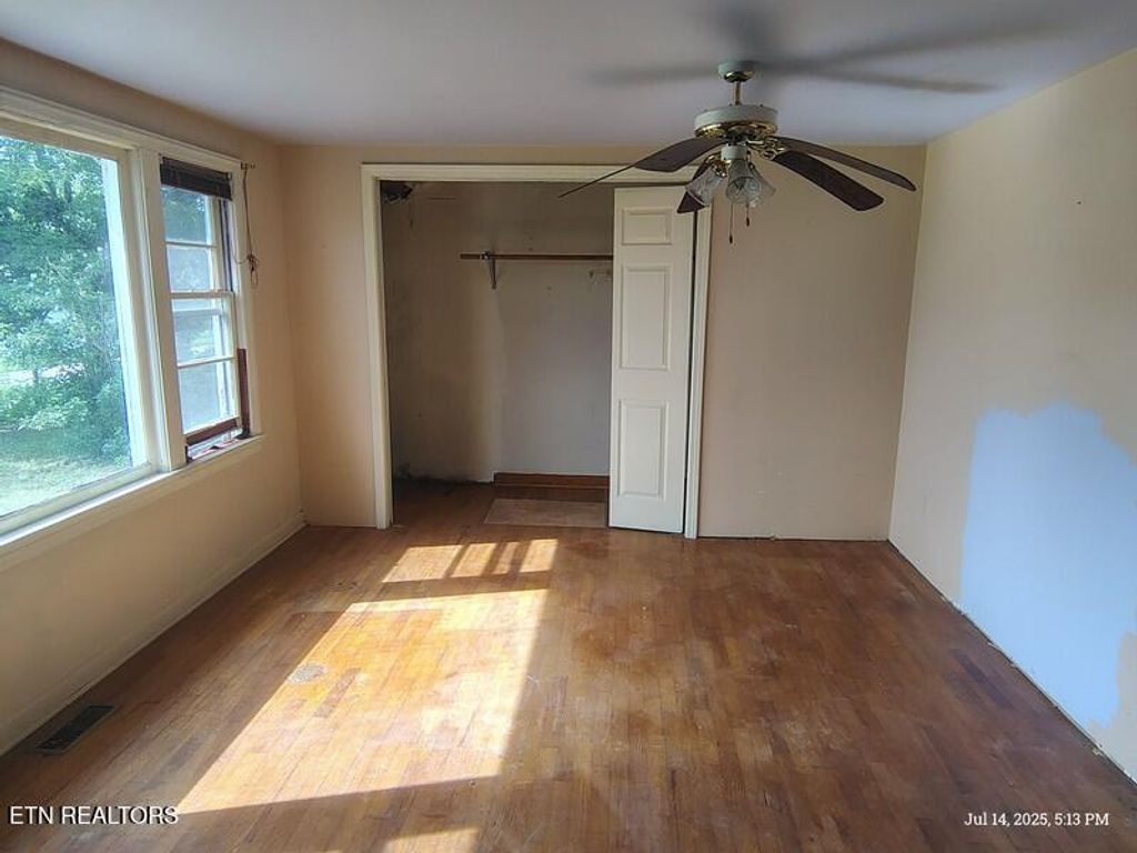 Photo of 2315 River Rd, Kingston, TN 37763 (MLS # 1309923)