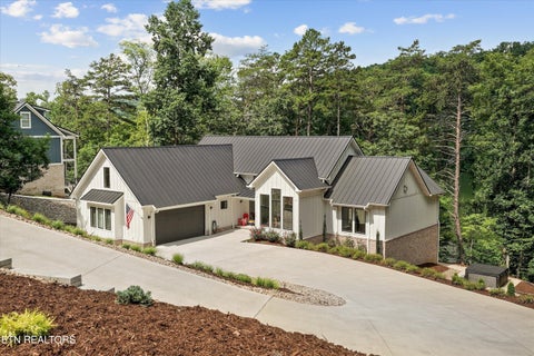Photo of 615 The Battery, Kingston, TN 37763 (MLS # 1346581)