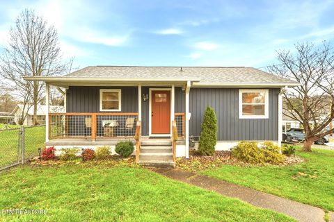 Photo of 110 Parma Rd, Oak Ridge, TN 37830 (MLS # 1331344)