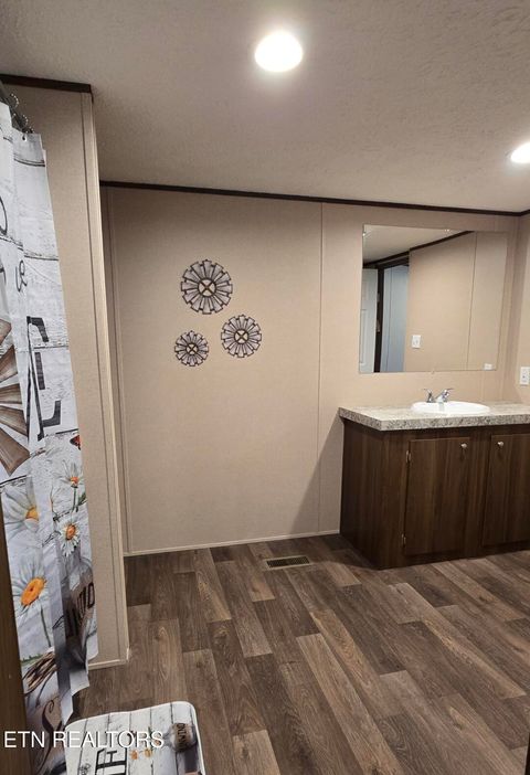 Tiny photo for 434 Liberty Road Rd, Wartburg, TN 37887 (MLS # 1324234)