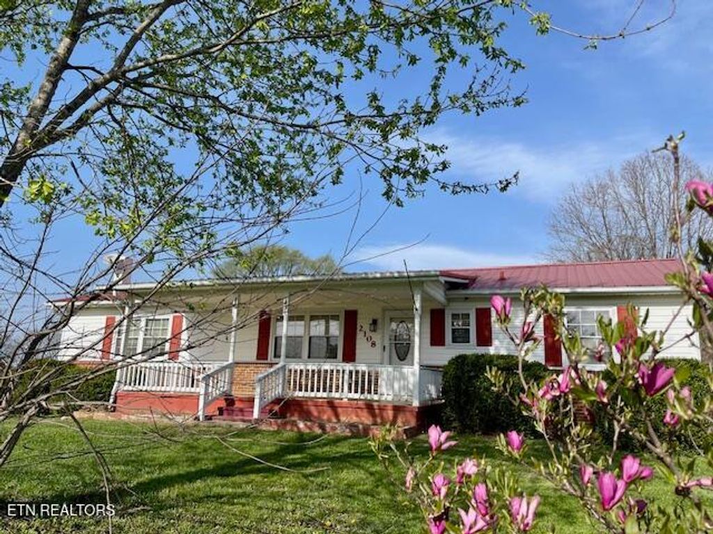 Photo of 2108 Grey Ridge Rd, Maryville, TN 37801 (MLS # 1333761)