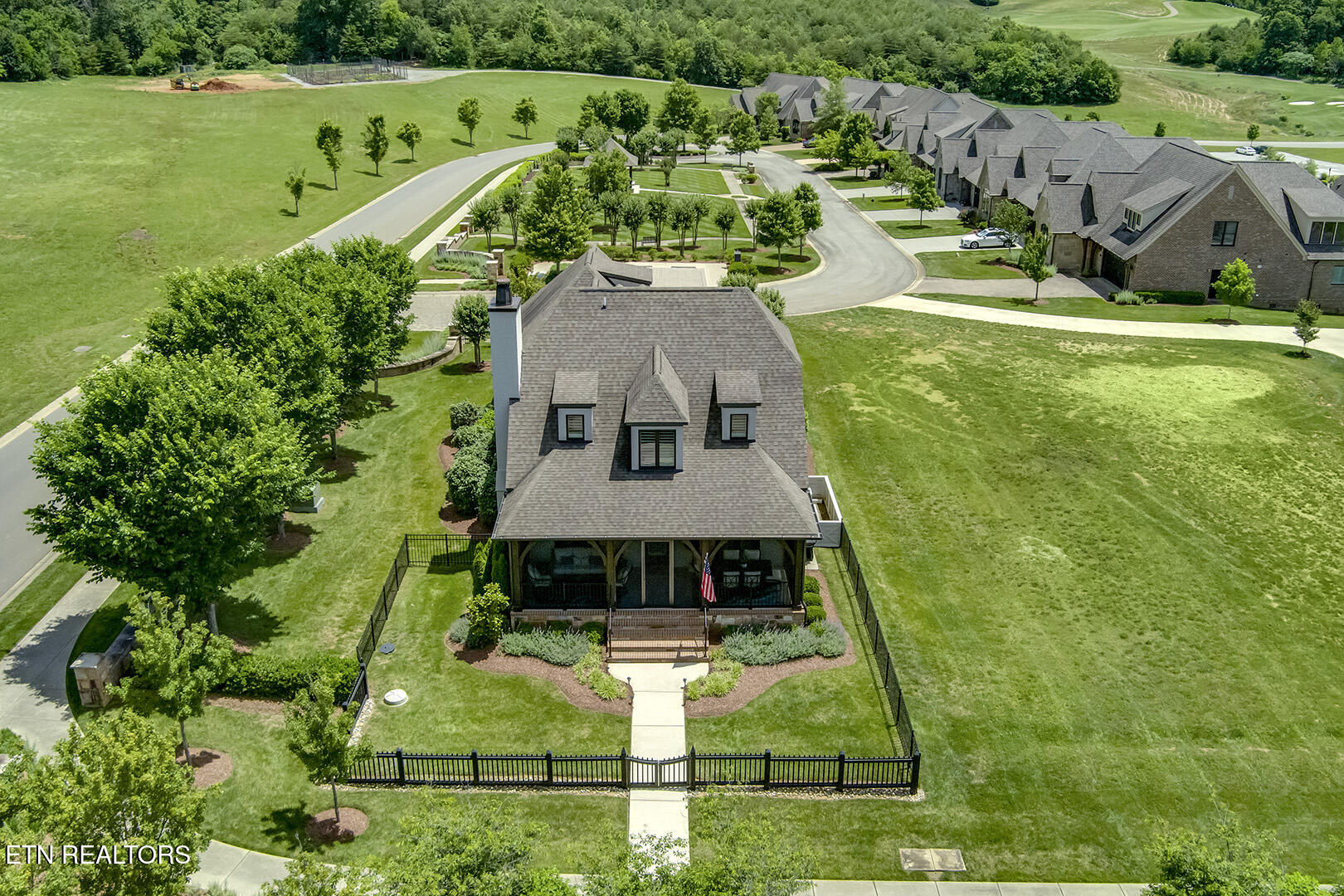 110 E Highlands Circle