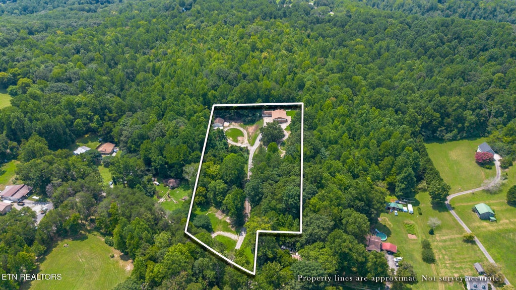 Photo of 312 Woolsey Rd, Harriman, TN 37748 (MLS # 1353216)