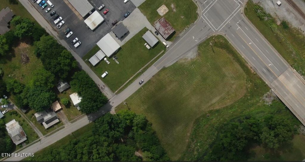 Photo of 107149 E Jackson Ave, Spring City, TN 37381 (MLS # 1300440)