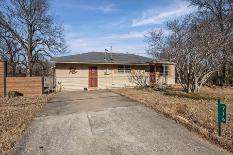 Photo of 716 KELLUM LN, Burlison, TN 38015 (MLS # 10211908)