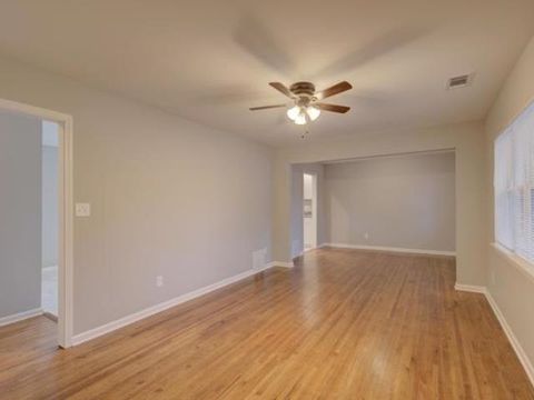 Single Family Residence in Memphis TN 5328 BRENTON AVE 19.jpg