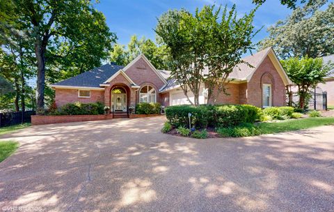 Single Family Residence in Collierville TN 533 QUAIL CREST DR.jpg