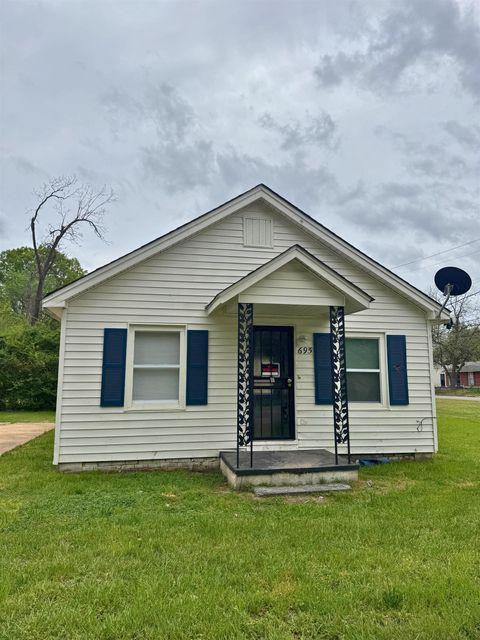 Photo of 695 MARSH AVE, Memphis, TN 38127 (MLS # 10218494)