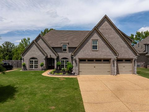 Photo of 100 PINE VALLEY DR, Oakland, TN 38060 (MLS # 10196181)